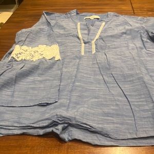 Blue blouse size medium great condition